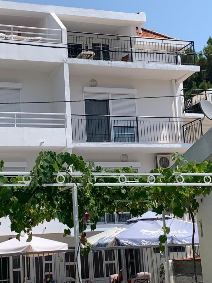 Apartman Ana Zeleni Pojas Bar Bagian luar foto